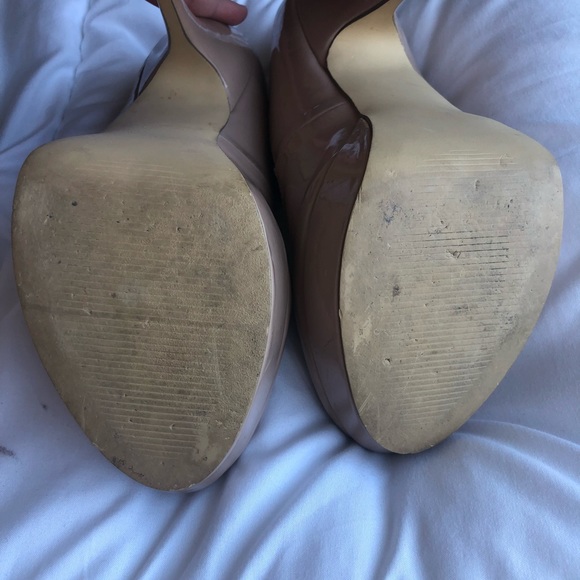 Steve Madden T-Strap Heels - Picture 3 of 4